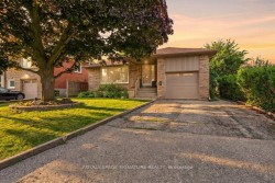 34 Clifton Avenue  Toronto, ON M3H 4L1
