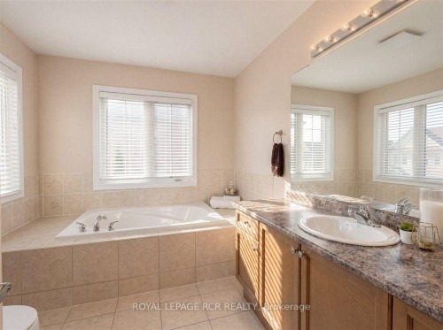 4 Gamble Drive, Ajax, ON - Indoor Photo Showing Bathroom