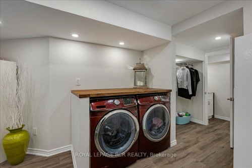 4 Gamble Drive, Ajax, ON - Indoor Photo Showing Laundry Room
