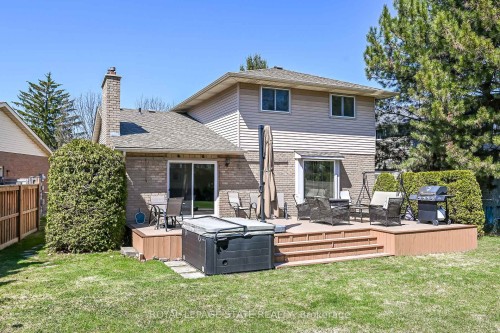 621 Tomahawk Crescent, Hamilton, ON - Outdoor With Deck Patio Veranda