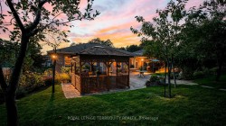 134 Hadrian Drive  Toronto, ON M9W 1V4
