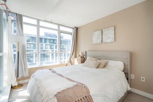 610-151 Dan Leckie Way, Toronto, ON - Indoor Photo Showing Bedroom