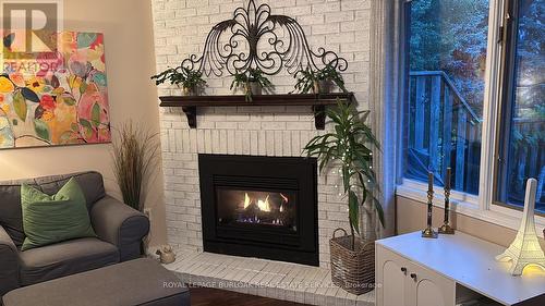 4 Edgewater Drive, Hamilton, ON - Indoor Photo Showing Living Room With Fireplace