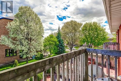 4 Edgewater Drive, Hamilton, ON - Outdoor