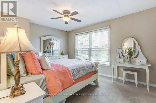 4 Edgewater Drive, Hamilton, ON - Indoor Photo Showing Bedroom