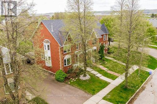 4 Edgewater Drive, Hamilton, ON - Outdoor