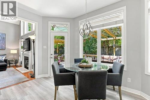 515 Birchleaf Walk, Waterloo, ON - Indoor Photo Showing Dining Room