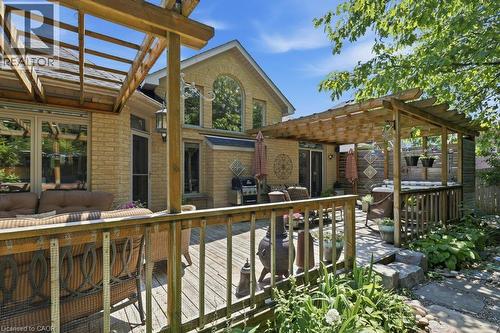 515 Birchleaf Walk, Waterloo, ON - Outdoor