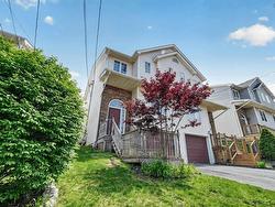 38 Evans Avenue  Halifax, NS B3M 1C2