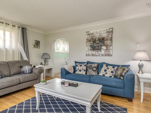 712 Old Sambro Road, Halifax, NS - Indoor Photo Showing Living Room