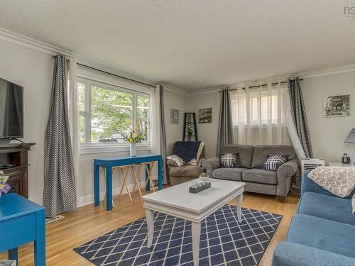 712 Old Sambro Road, Halifax, NS - Indoor Photo Showing Living Room