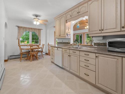 8801 Highway 224, Upper Musquodoboit, NS - Indoor Photo Showing Kitchen With Double Sink