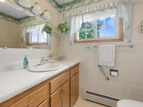 8801 Highway 224, Upper Musquodoboit, NS - Indoor Photo Showing Bathroom