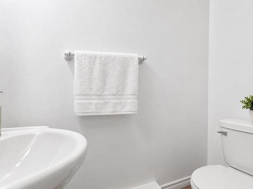 63 Cavendish Road, Halifax, NS - Indoor Photo Showing Bathroom