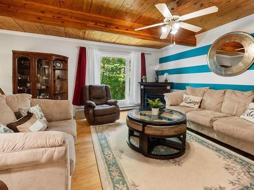 63 Cavendish Road, Halifax, NS - Indoor Photo Showing Living Room