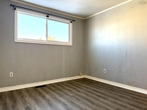 20 Dickey Street, Amherst, NS - Indoor Photo Showing Other Room