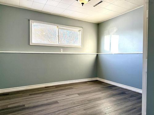 20 Dickey Street, Amherst, NS - Indoor Photo Showing Other Room
