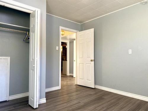 20 Dickey Street, Amherst, NS - Indoor Photo Showing Other Room