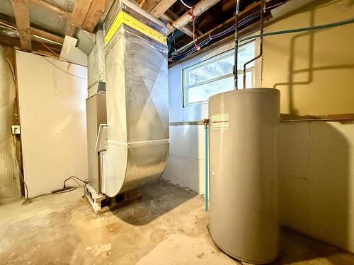 20 Dickey Street, Amherst, NS - Indoor Photo Showing Basement