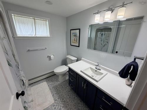 18 Crockett Court, Antigonish, NS - Indoor Photo Showing Bathroom