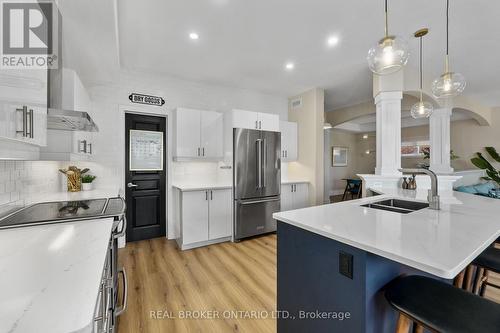 334 Blacksmith Way, Peterborough, ON - Indoor Photo Showing Kitchen With Double Sink With Upgraded Kitchen