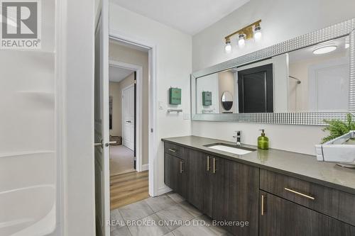 334 Blacksmith Way, Peterborough, ON - Indoor Photo Showing Bathroom