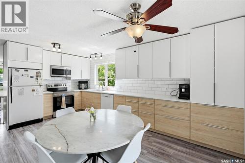 312 Ash Street, Outlook, SK - Indoor