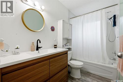 312 Ash Street, Outlook, SK - Indoor Photo Showing Bathroom