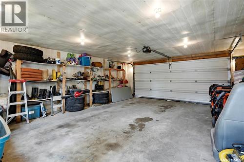 312 Ash Street, Outlook, SK - Indoor Photo Showing Garage