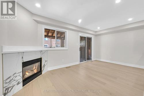 321 Sparrow Circle, Pickering, ON - Indoor With Fireplace