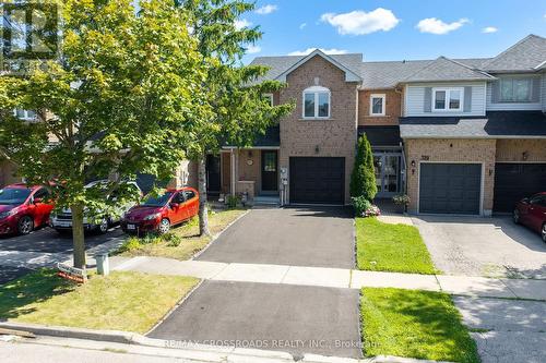 321 Sparrow Circle, Pickering, ON - Outdoor With Facade