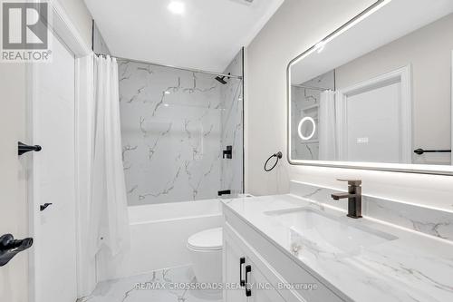321 Sparrow Circle, Pickering, ON - Indoor Photo Showing Bathroom