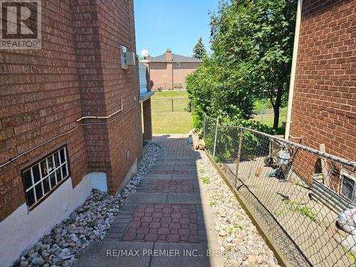 B - BASEMENT - 16 VINEYARD COURT , Vaughan, Ontario L4L 5M3 3
