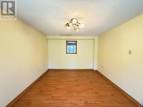 Upper - 29 Irwin Drive, Barrie, ON 