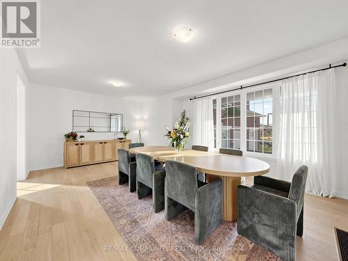 98 Golden Meadows Drive, Otonabee-South Monaghan, ON - Indoor Photo Showing Dining Room