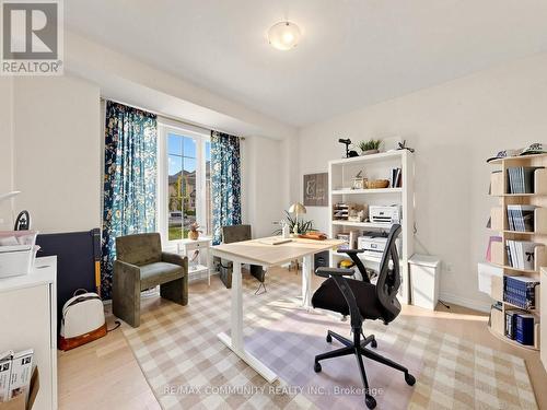 98 Golden Meadows Drive, Otonabee-South Monaghan, ON - Indoor Photo Showing Office