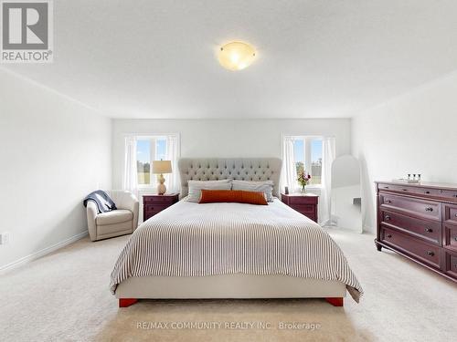 98 Golden Meadows Drive, Otonabee-South Monaghan, ON - Indoor Photo Showing Bedroom