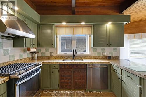 565 Fountain Street S, Cambridge, ON - Indoor Photo Showing Kitchen With Double Sink