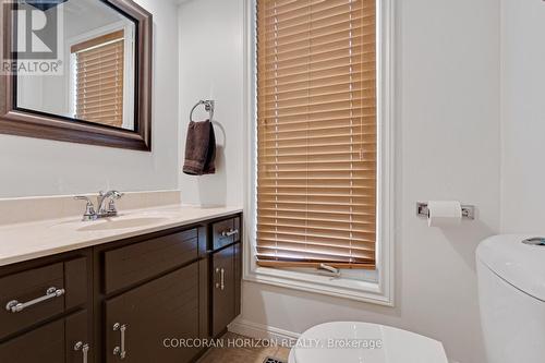 565 Fountain Street S, Cambridge, ON - Indoor Photo Showing Bathroom