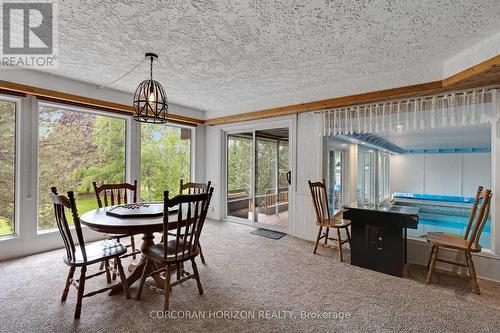 565 Fountain Street S, Cambridge, ON - Indoor Photo Showing Dining Room