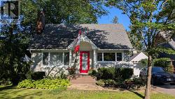 22 DUNVEGAN ROAD  Ottawa, ON K1K 3E9