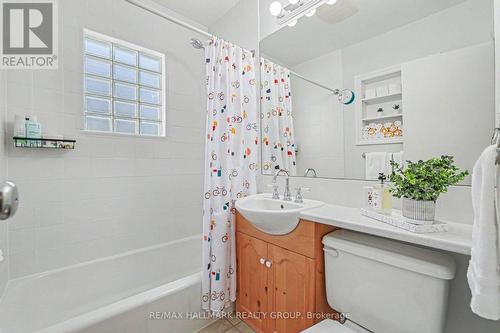 22 Dunvegan Road, Ottawa, ON - Indoor Photo Showing Bathroom