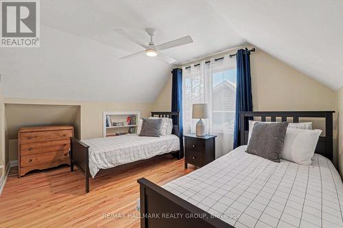 22 Dunvegan Road, Ottawa, ON - Indoor Photo Showing Bedroom