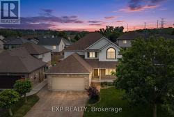 18 BRIARWOOD DRIVE  St. Catharines (Rykert/Vansickle), ON L2S 4A7