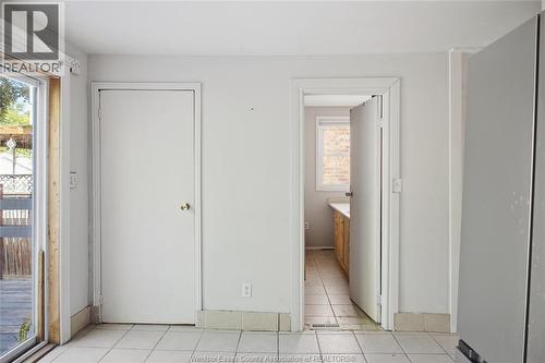 977 Gladstone, Windsor, ON - Indoor Photo Showing Other Room