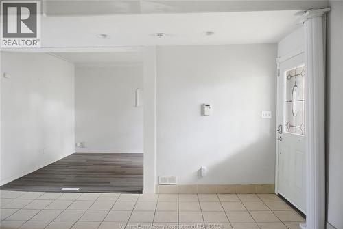 977 Gladstone, Windsor, ON - Indoor Photo Showing Other Room