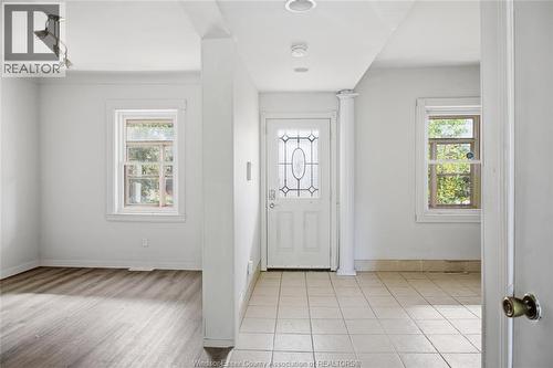 977 Gladstone, Windsor, ON - Indoor Photo Showing Other Room