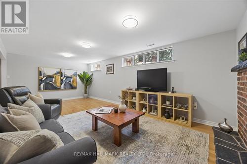 73 Fulbert Crescent, Toronto, ON - Indoor Photo Showing Living Room