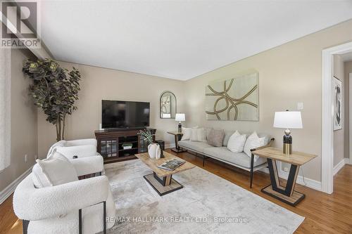 73 Fulbert Crescent, Toronto, ON - Indoor Photo Showing Living Room