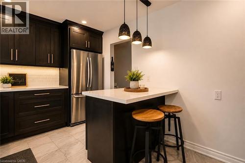 33 Fairlawn Road, Kitchener, ON - Indoor Photo Showing Kitchen
